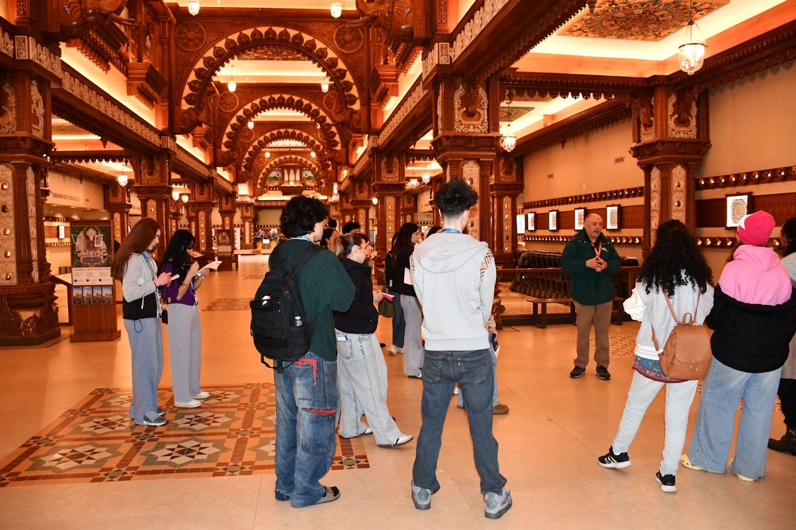 Architecture Students Explore the Artistry of Akshardham