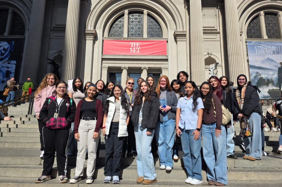 French Students Embark on Cultural Exploration at Metropolitan Museum of Art